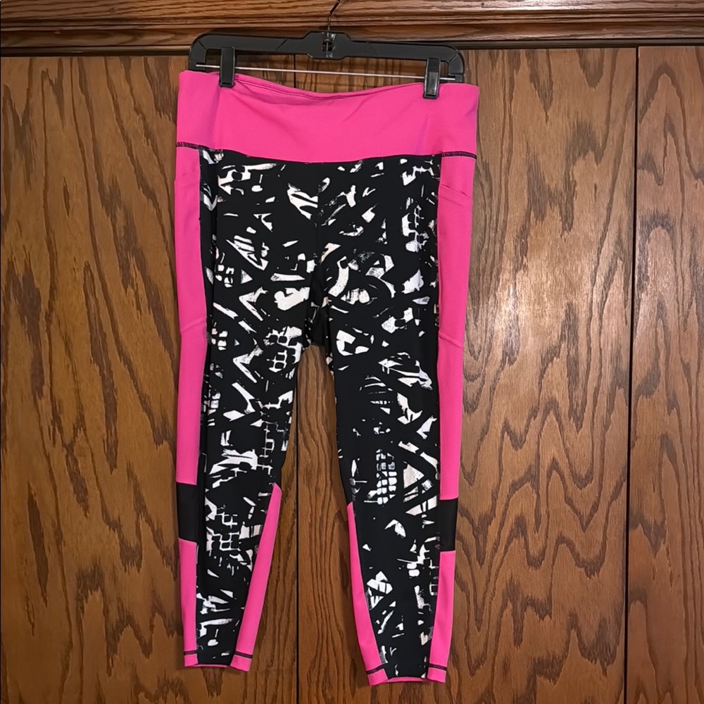 LuLaRoe Women's Leggings in Pink and Black Abstract